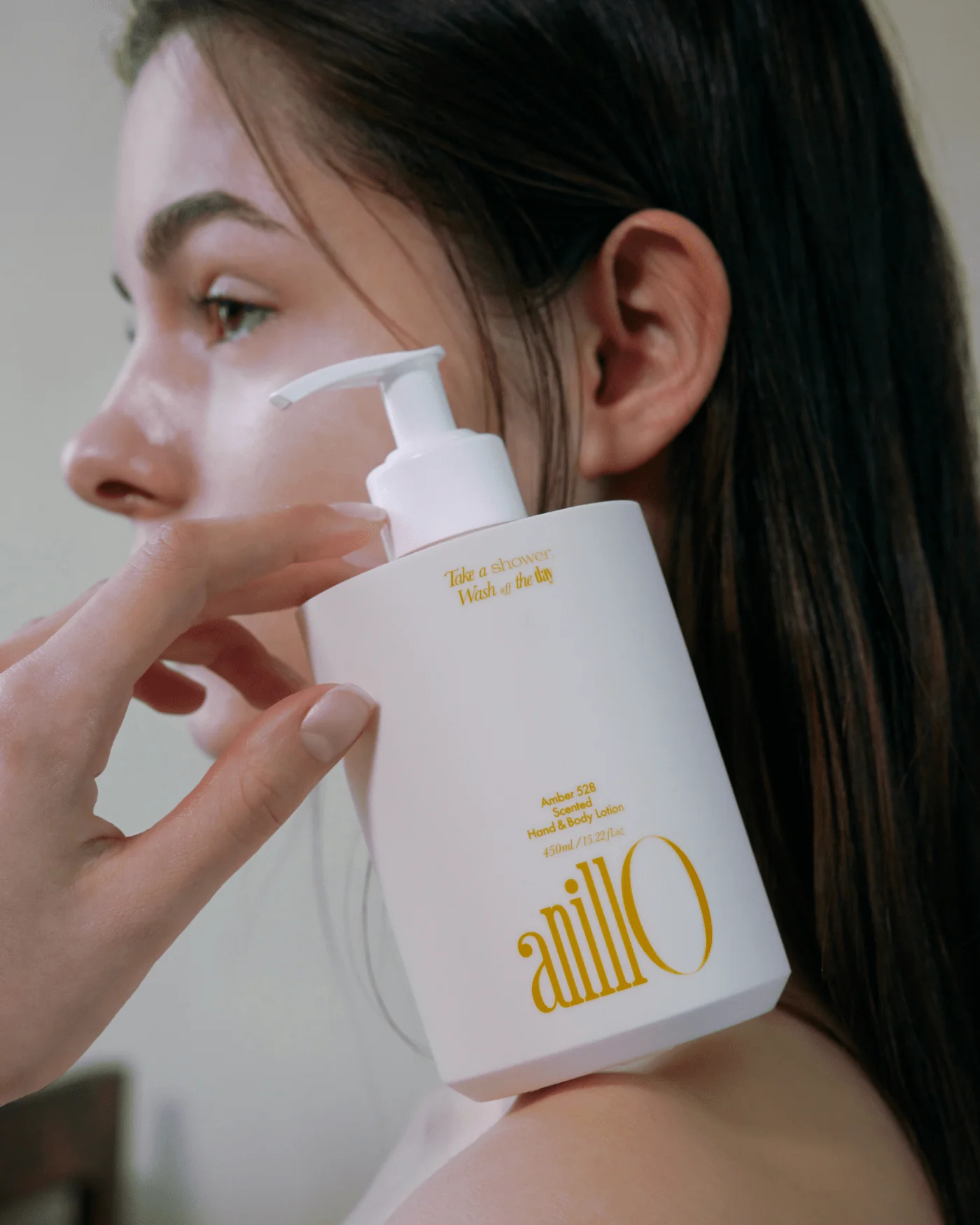 Amber 528 Scented Hand & Body Lotion - Image 6