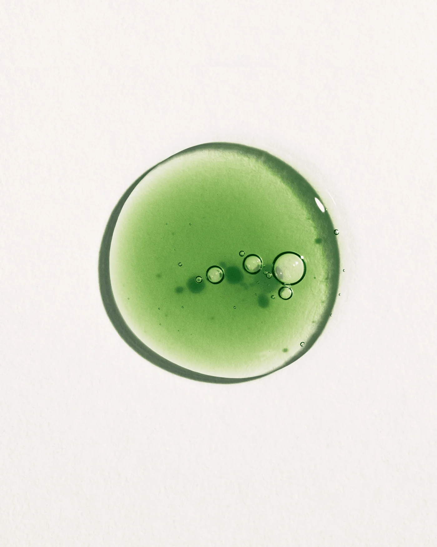 Chlorophyll Discoloration Serum - Image 2