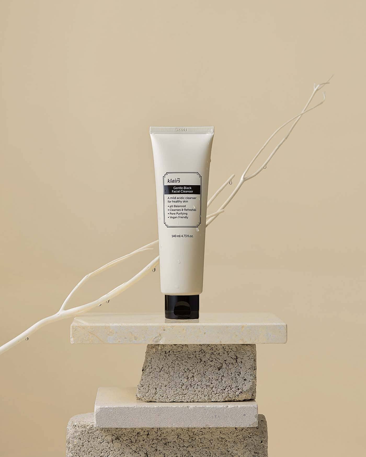 Gentle Black Facial Cleanser - Image 5