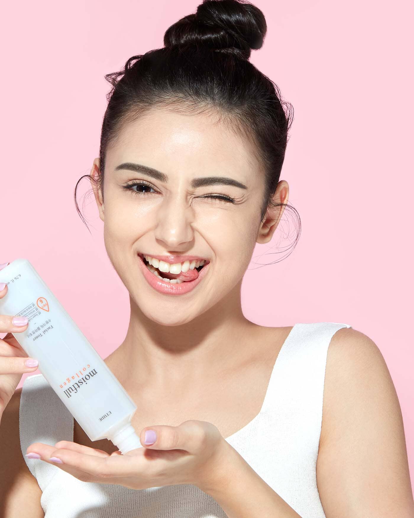 Moistfull Collagen Facial Toner - Image 5