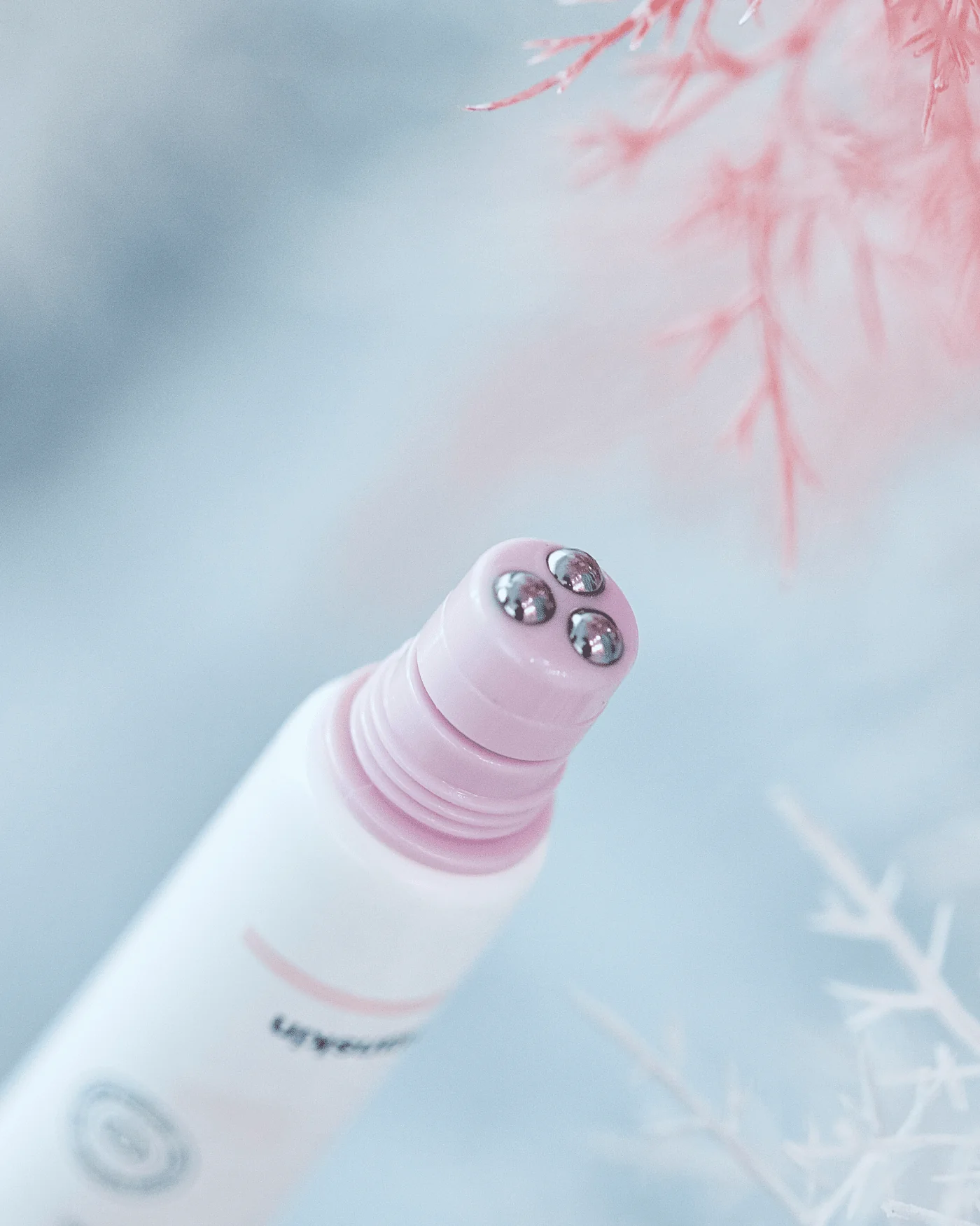 Real Complexion Hyaluron Eye Serum - Image 3