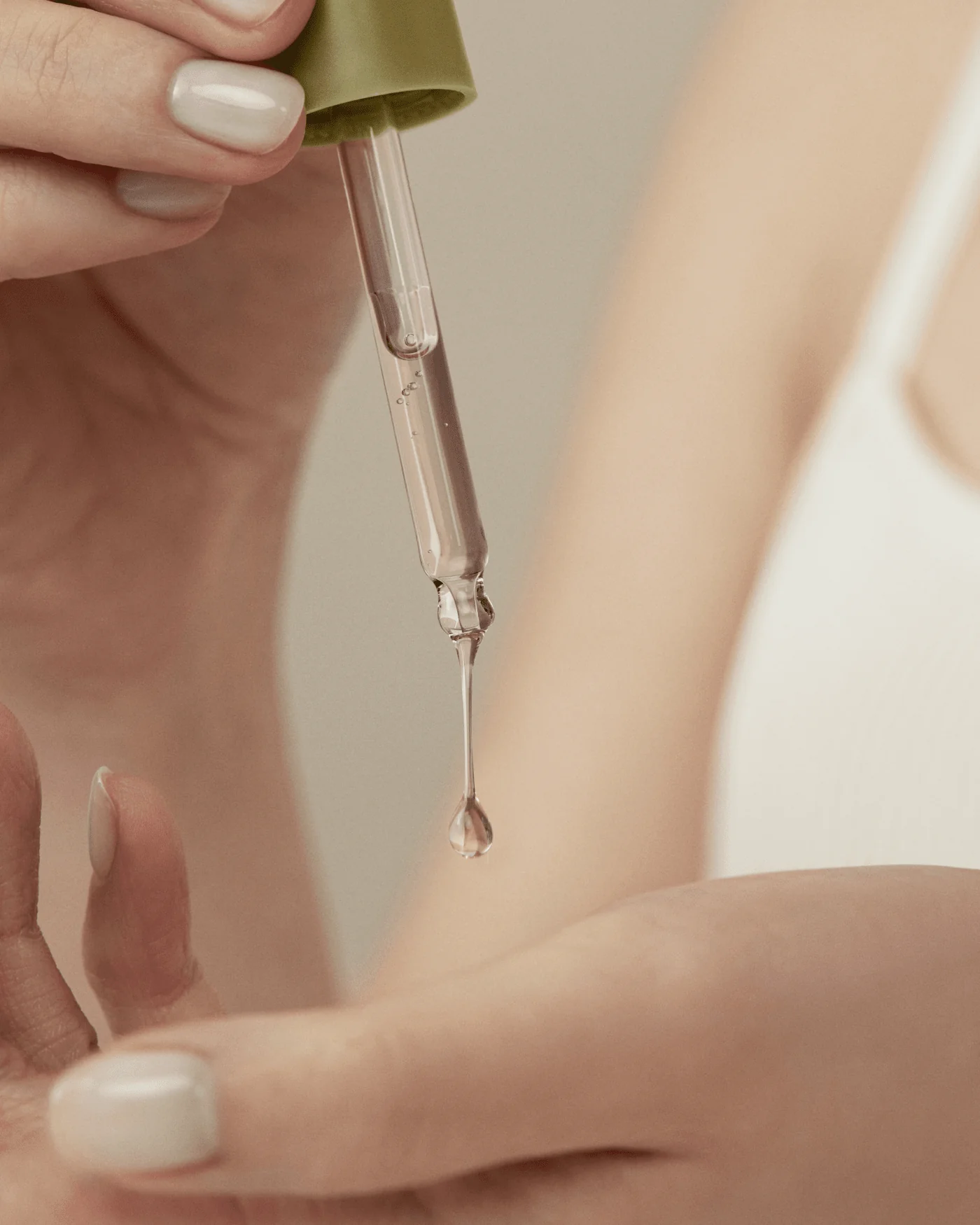 Mugwort Serum - Image 3