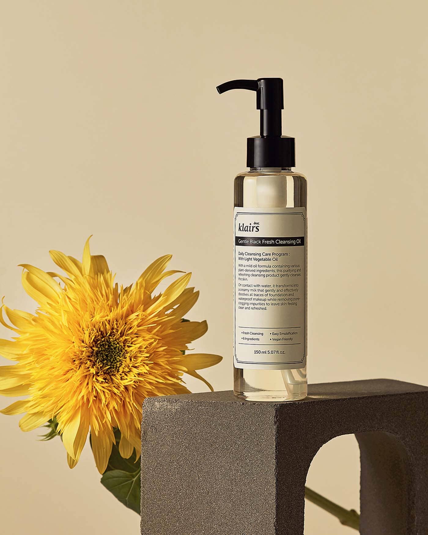 Gentle Black Fresh Cleansing Oil - Image 11
