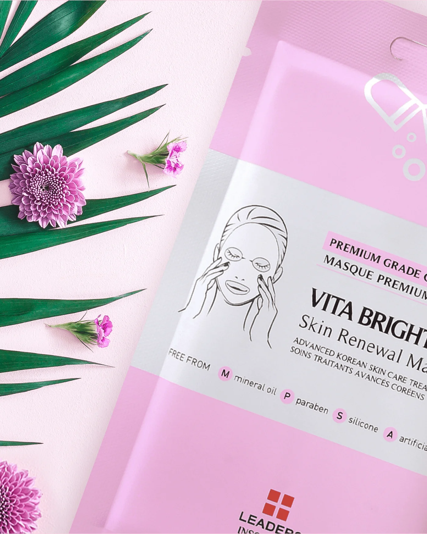 Vita Brightening Skin Renewal Mask - Image 3
