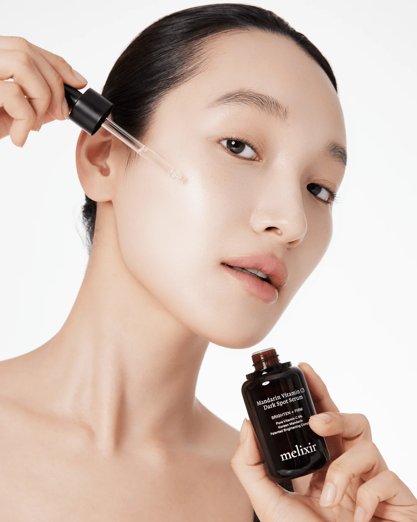 Mandarin Vitamin C5 Dark Spot Serum - Image 3