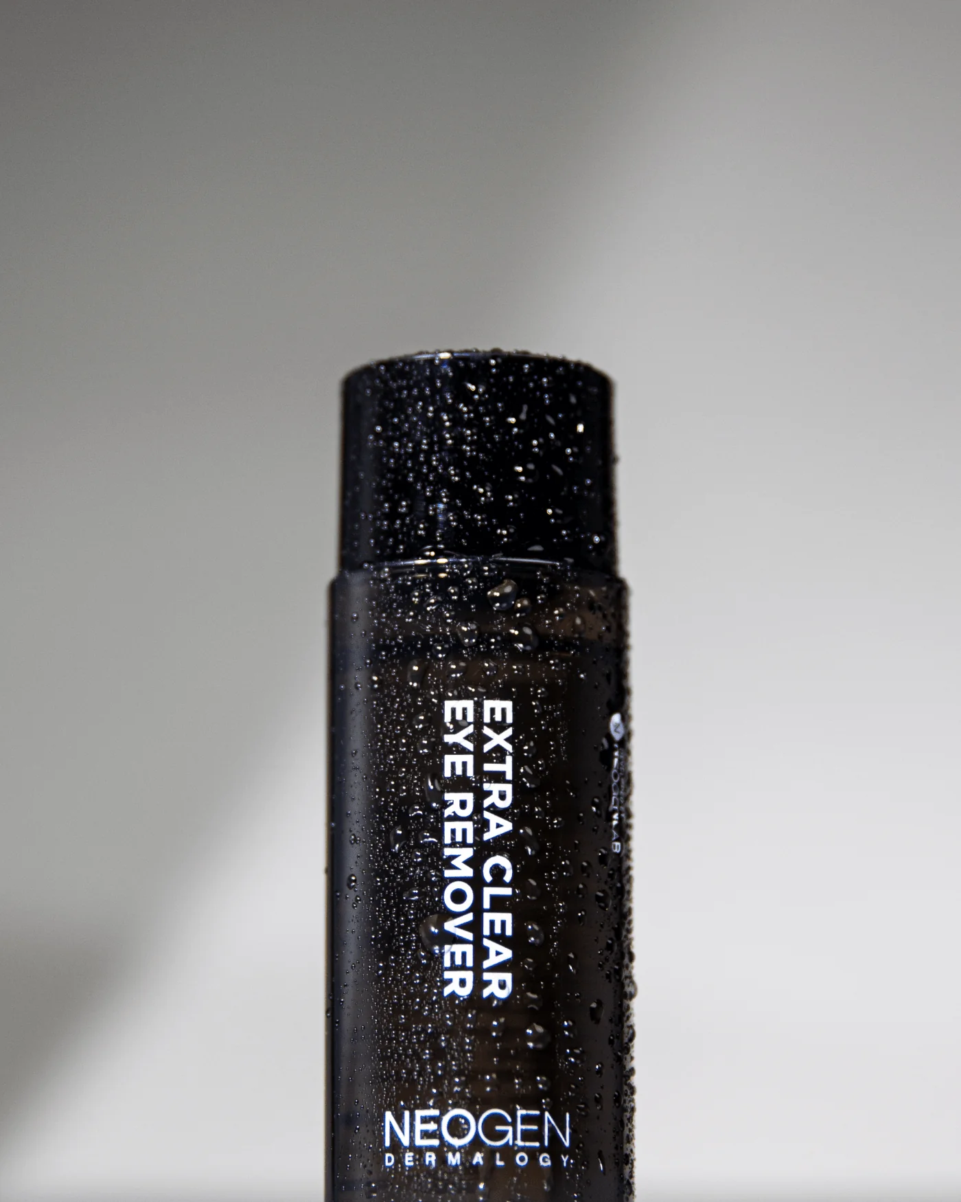 Dermalogy Extra Clear Eye Remover - Image 4
