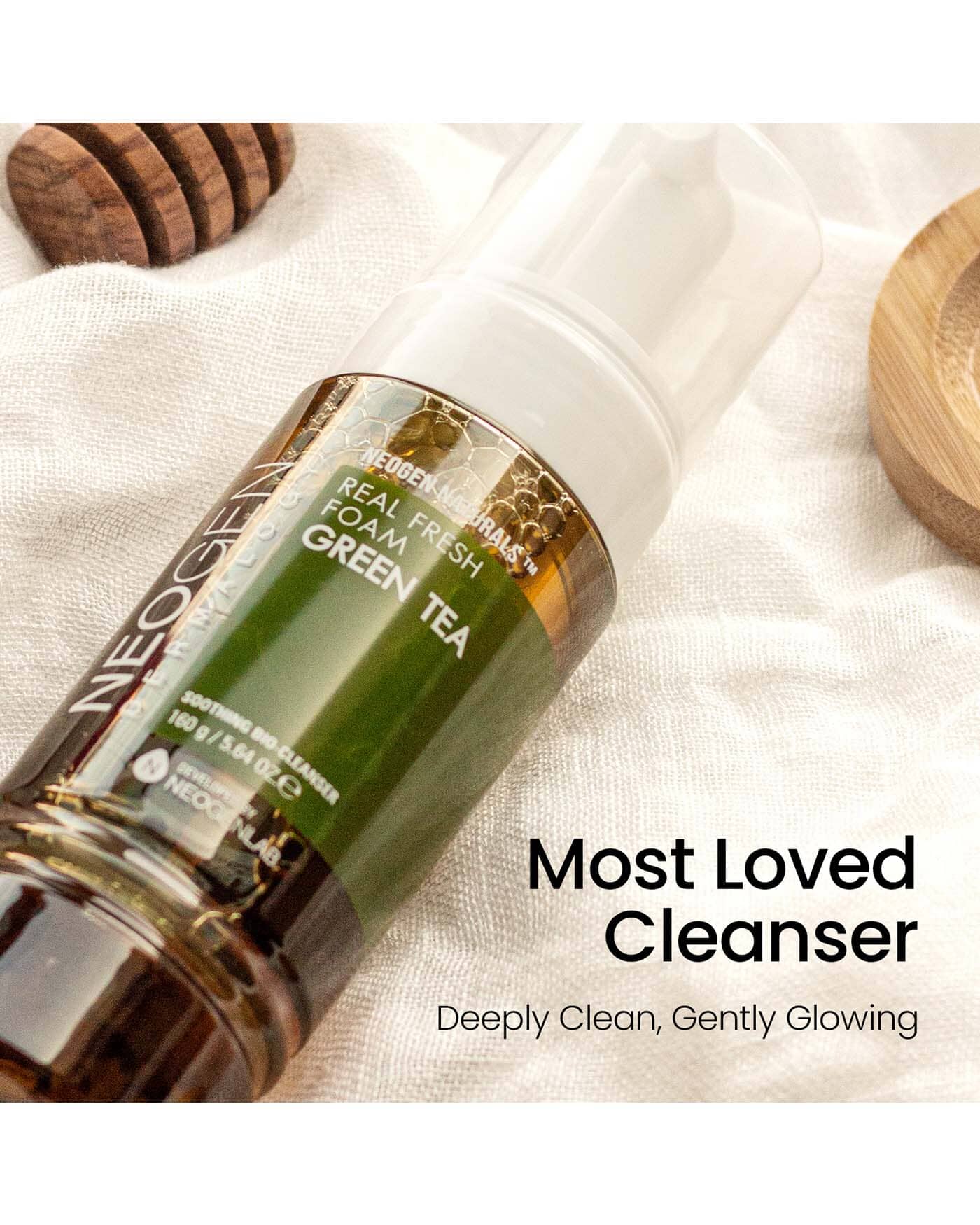 Green Tea Real Fresh Foam Cleanser - Image 3