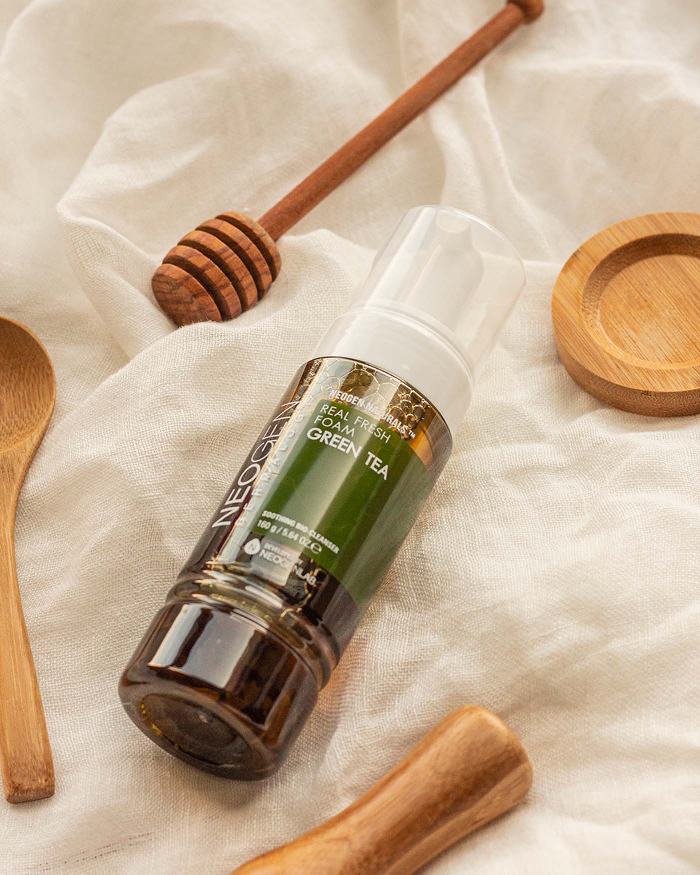Green Tea Real Fresh Foam Cleanser - Image 9