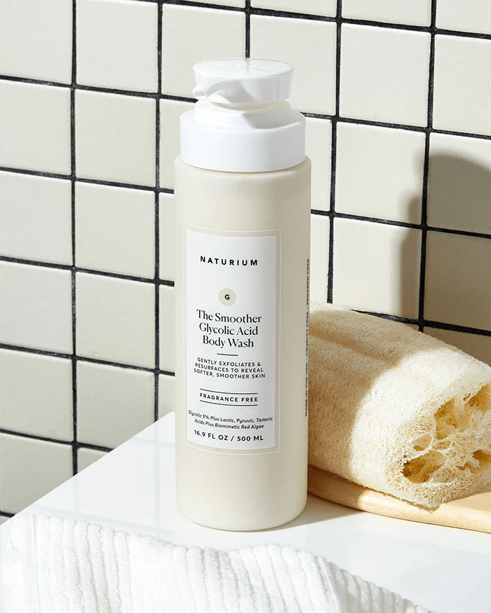 The Smoother Glycolic Acid Exfoliating Body Wash - Image 5